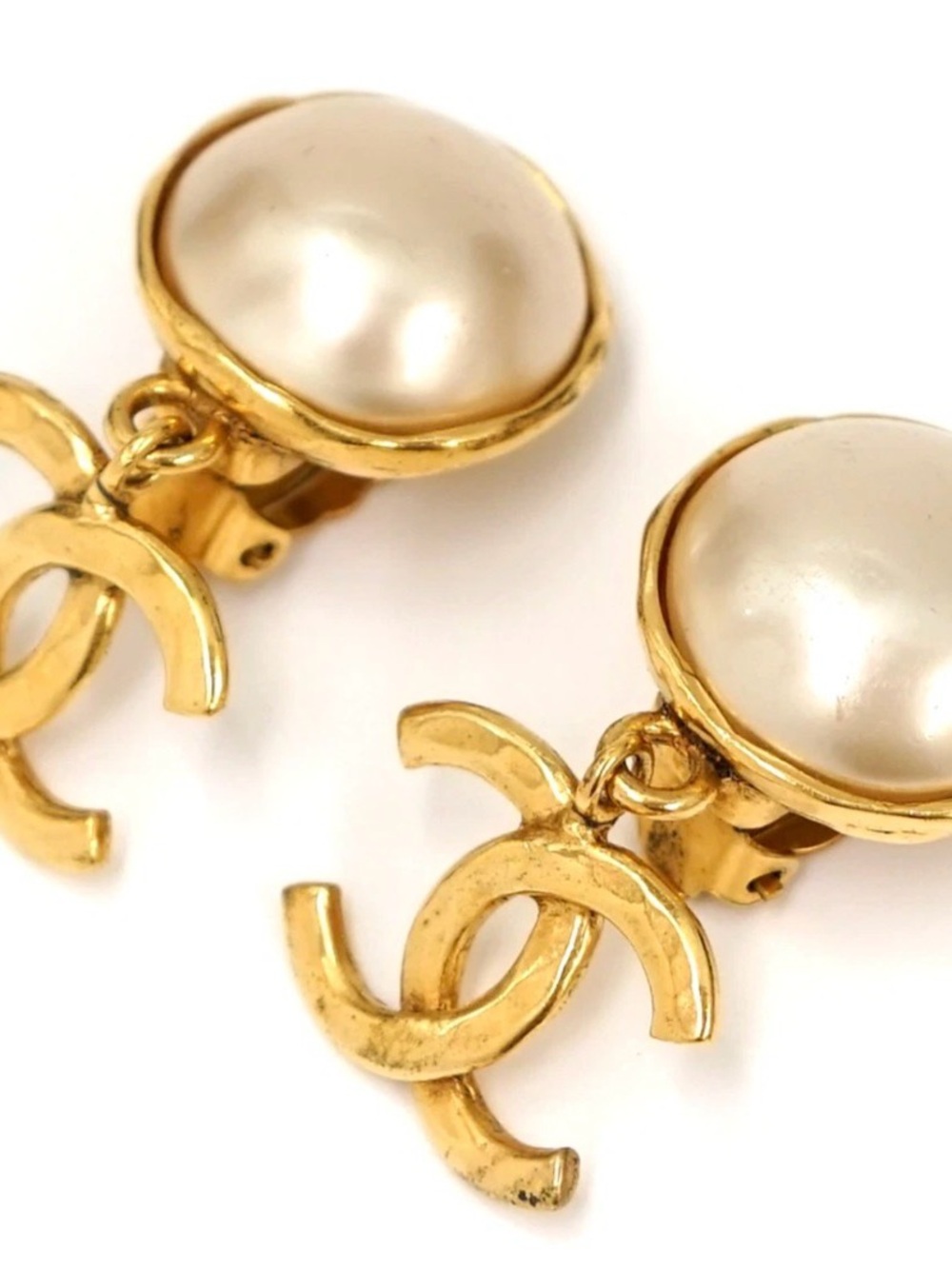 CHANEL CC Logos Pearl Dangle Drop Clip-On Earrings - Picture 3 of 4
